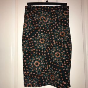 XS LuLaRoe Cassie - Like New!
